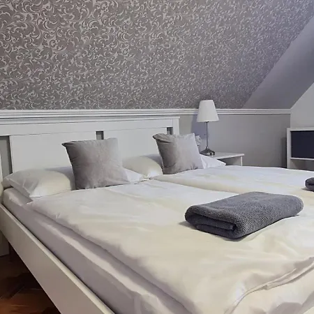 Apartment Lugas